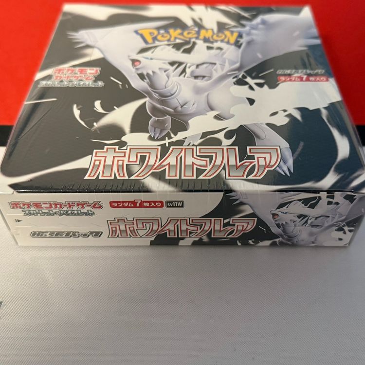 Pokémon Japanese White Flare Display sv11W