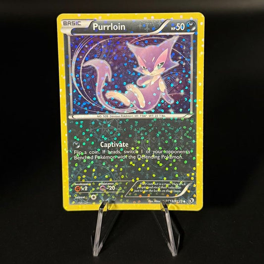 Pokémon Einzelkarte Purrloin #RC13 aus der Serie Legendary Treasures, detailreiche Illustration des Pokémon.