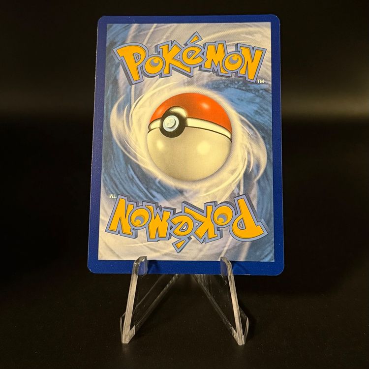 Riolu [Reverse Holo] #90 Pokemon Vivid Voltage